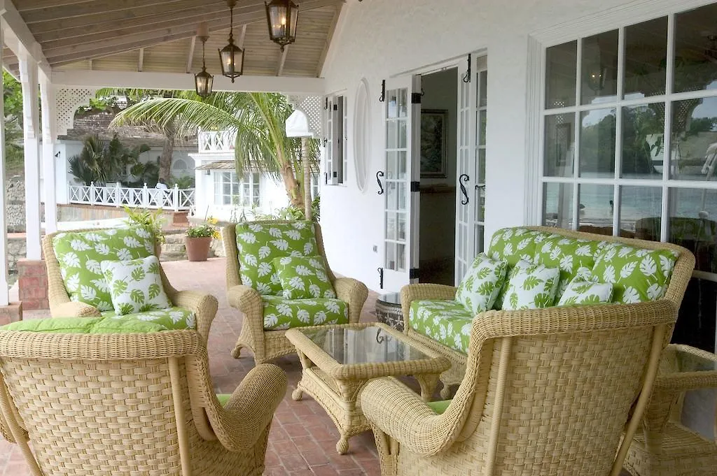 Bonne Amie Villa Drapers